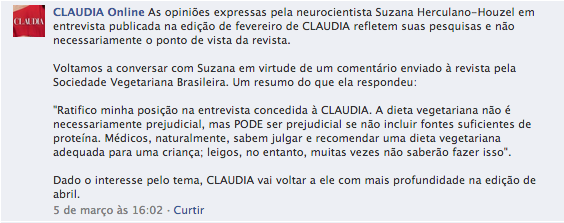 Claudia retrata-se no Facebook